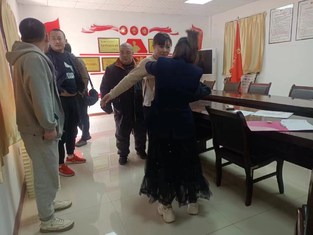 某单位城管服装现场定制