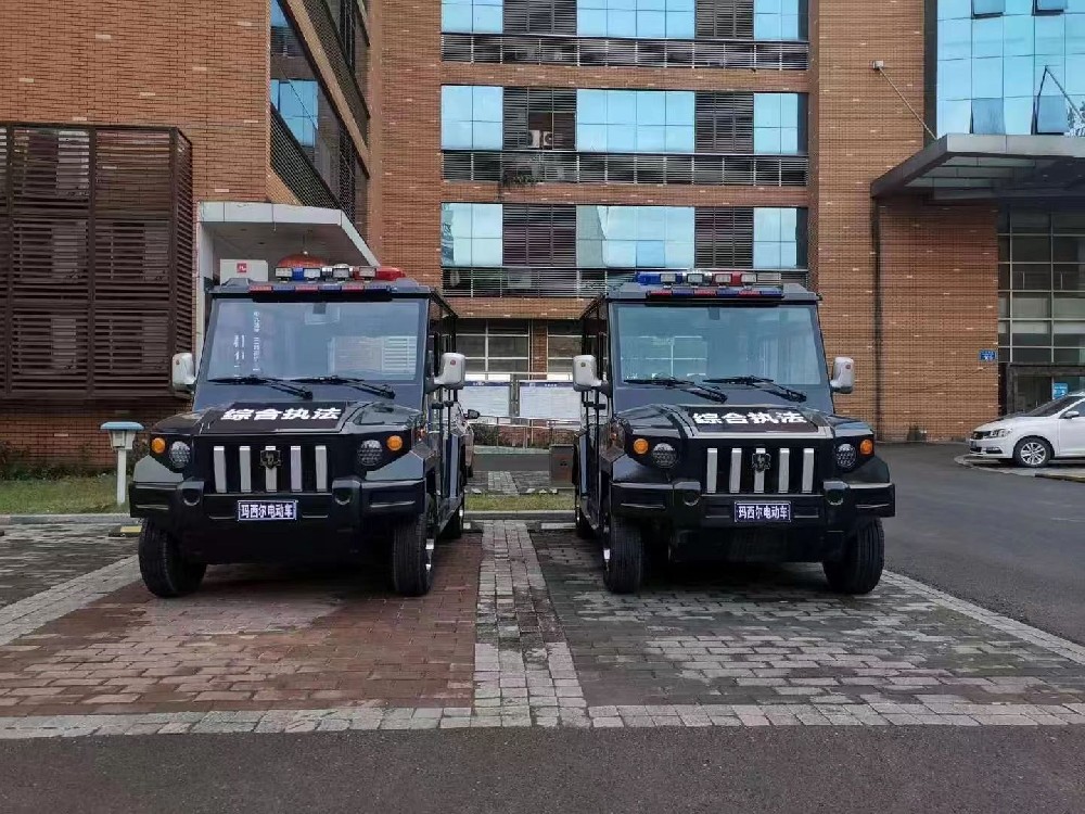 警务巡逻车